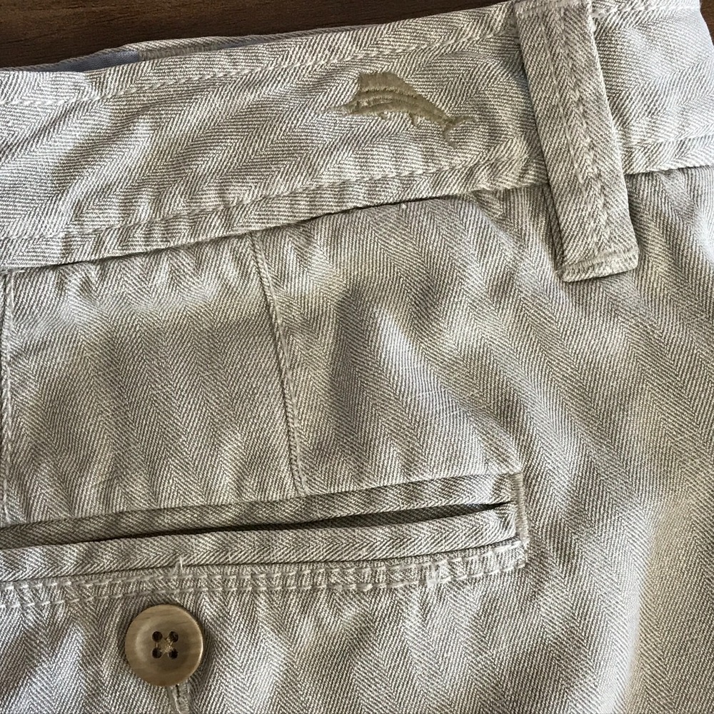Tommy Bahama Shorts Mens 36 (35x10) Beige Chino Silk/Cotton Blend Flat Front - Picture 5 of 10